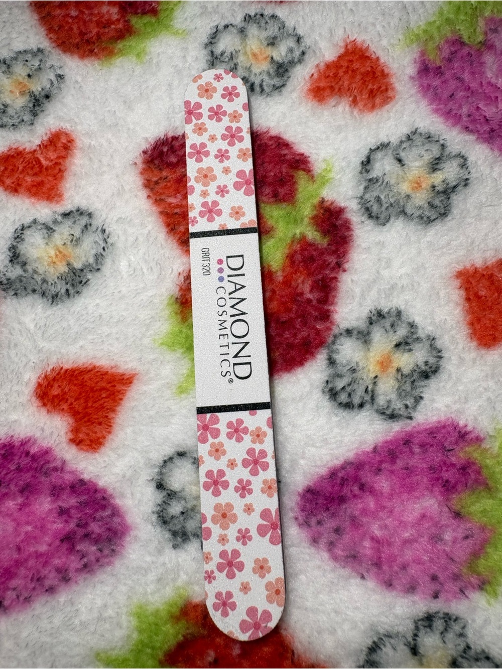 Piggypaint Trio Nail Polish Set with Diamond Cosmetics Nail File - Picture 3 of 3